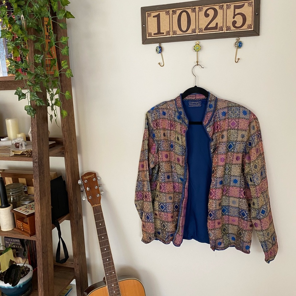VINTAGE PATTERN JACKET BLUE PINK GOLD UNIQUE FUNKY